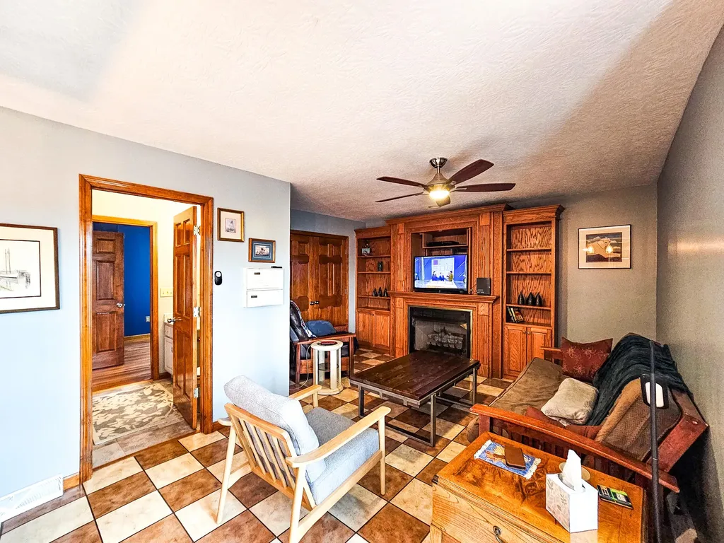 601 Indian Ridge Road Falls Of Rough KY 40119