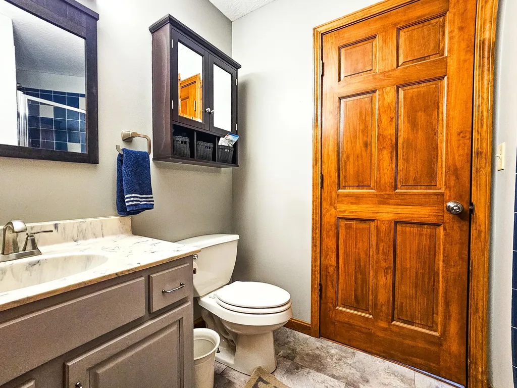 601 Indian Ridge Road Falls Of Rough KY 40119
