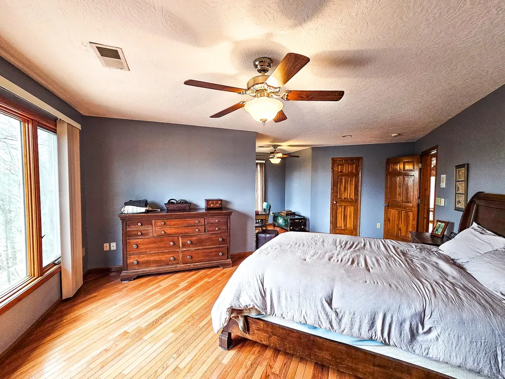 601 Indian Ridge Road Falls Of Rough KY 40119