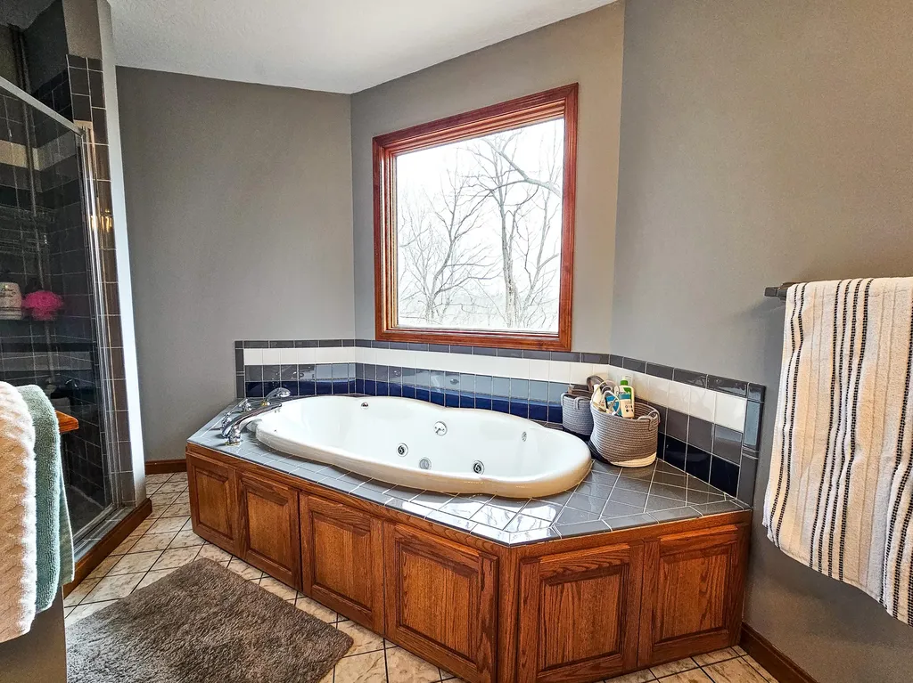 601 Indian Ridge Road Falls Of Rough KY 40119