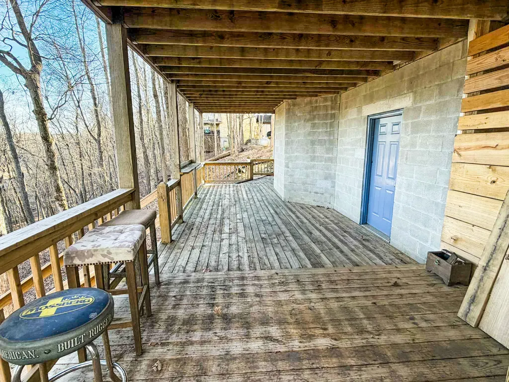 601 Indian Ridge Road Falls Of Rough KY 40119