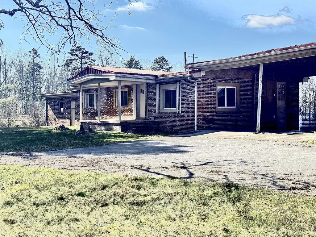 1615 Vaughn Ridge Road London KY 40741