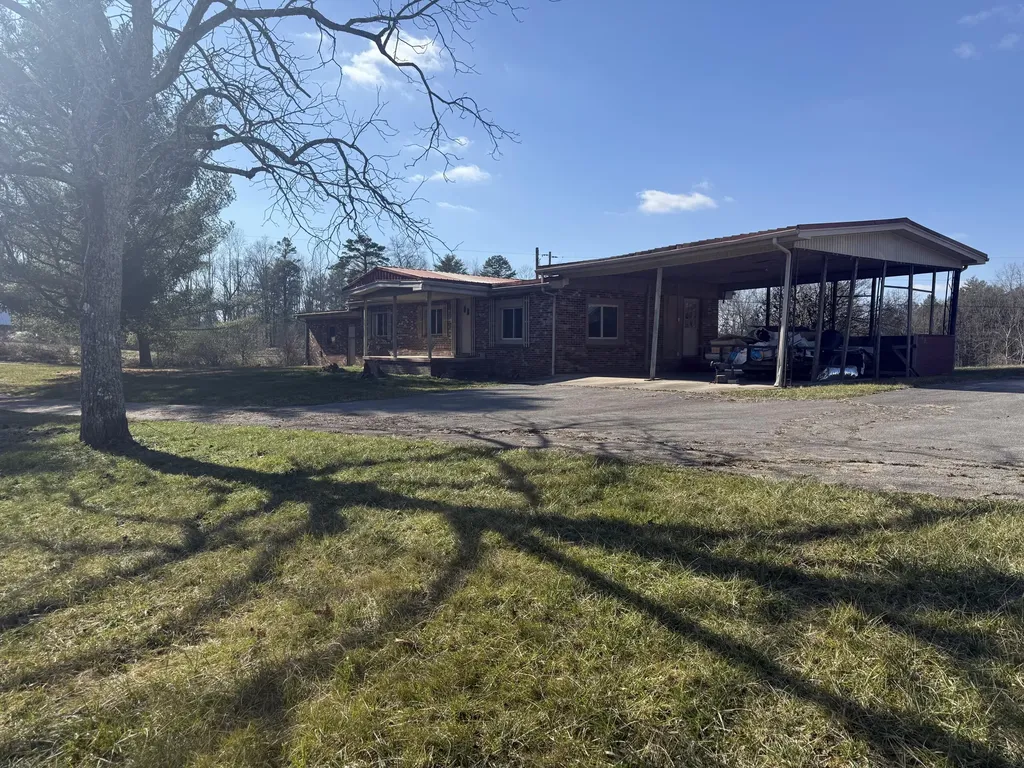 1615 Vaughn Ridge Road London KY 40741