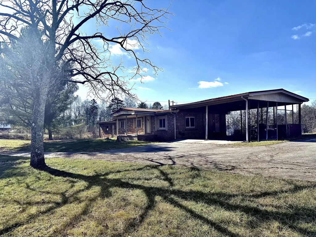 1615 Vaughn Ridge Road London KY 40741