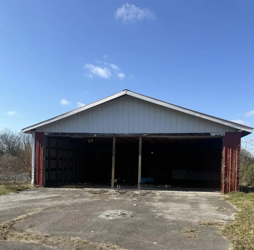 1615 Vaughn Ridge Road London KY 40741