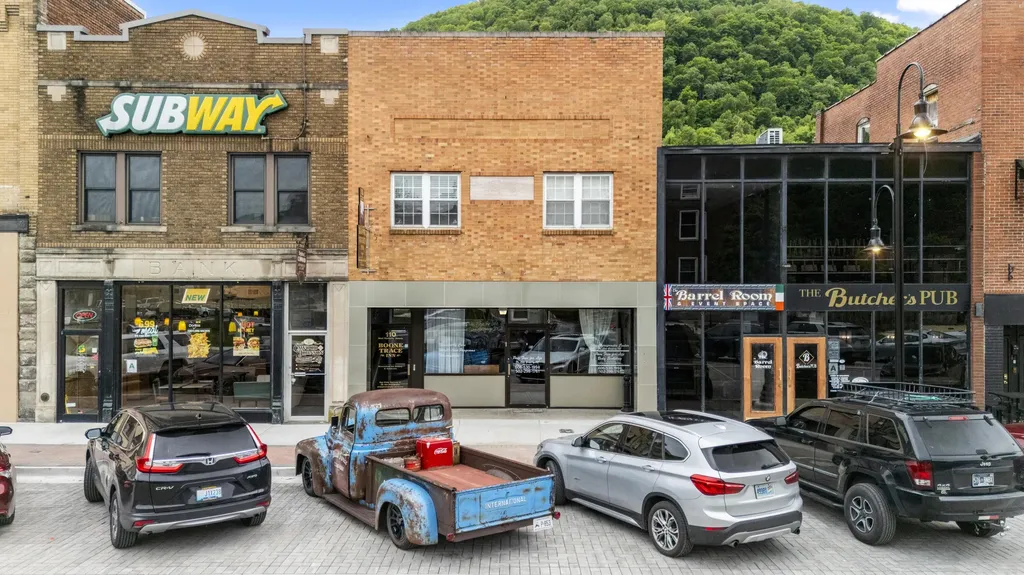110 W Kentucky Avenue Pineville KY 40977
