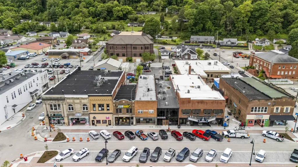 110 W Kentucky Avenue Pineville KY 40977