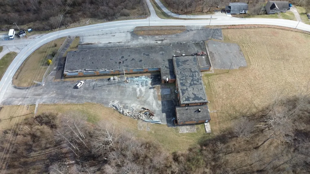 717 Liberty Road West Liberty KY 41472