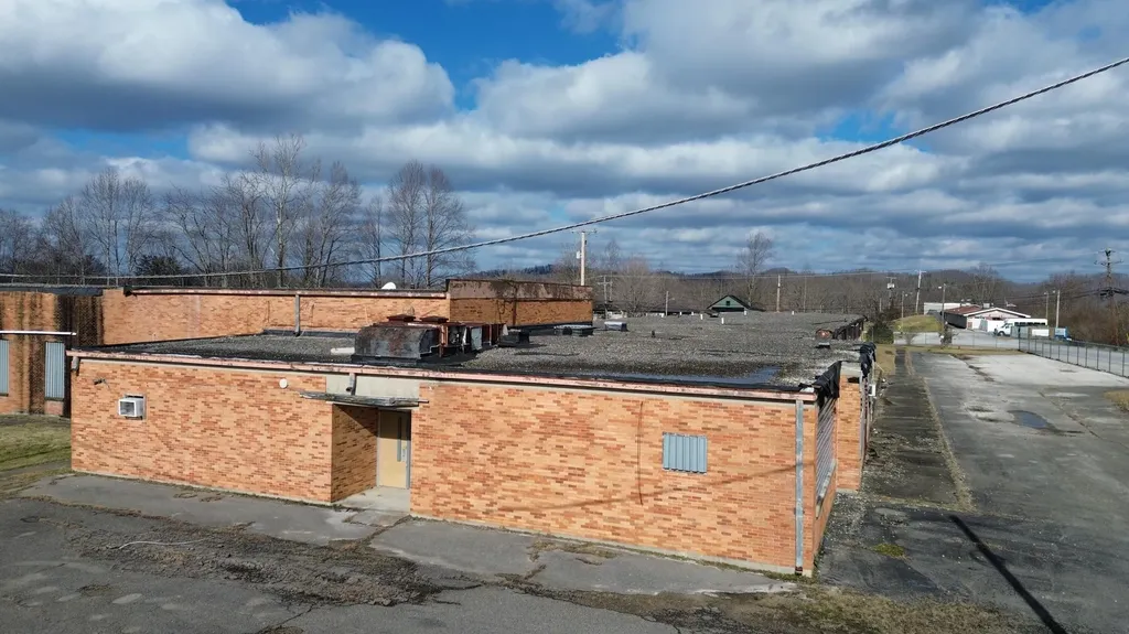 717 Liberty Road West Liberty KY 41472