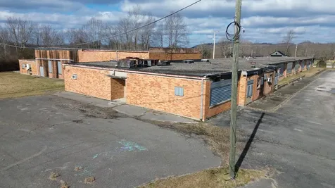 717 Liberty Road West Liberty KY 41472