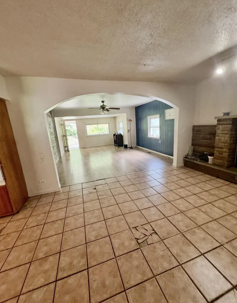 243 Nosben Fork Belfry KY 41514