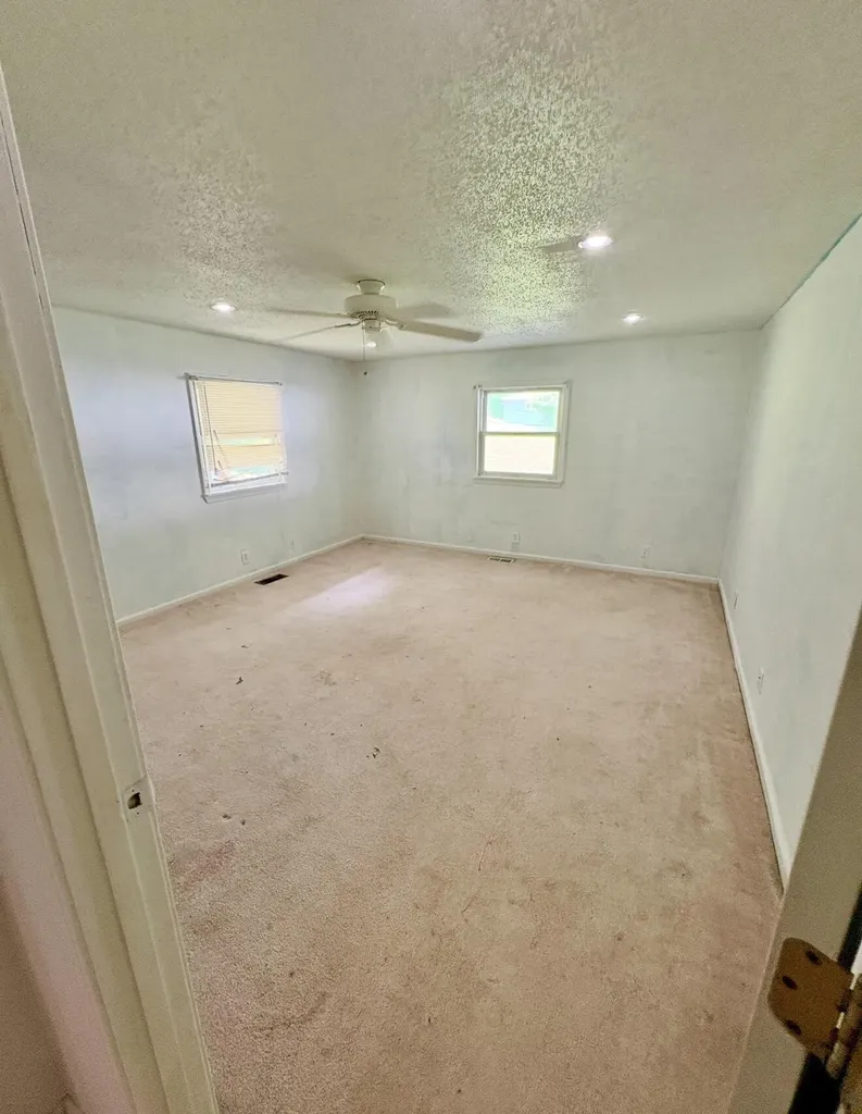 243 Nosben Fork Belfry KY 41514