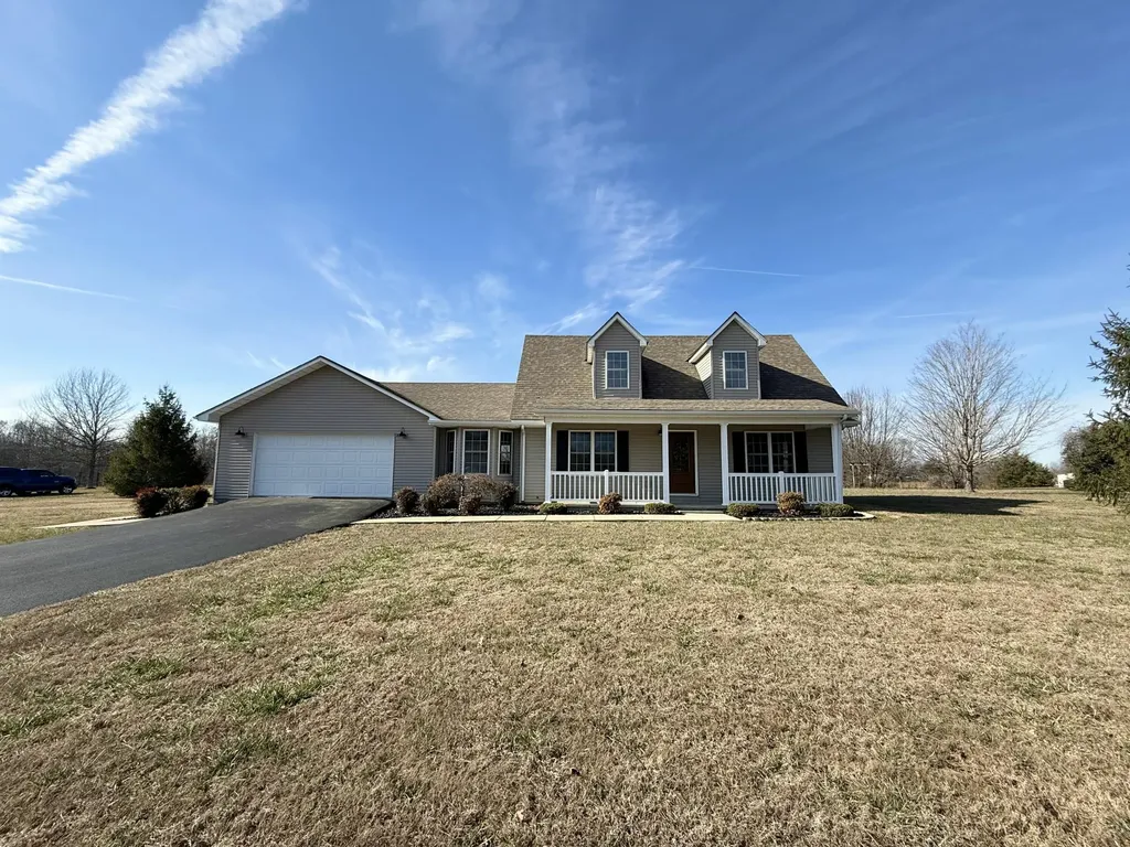 87 Justin Lane Russell Springs KY 42642