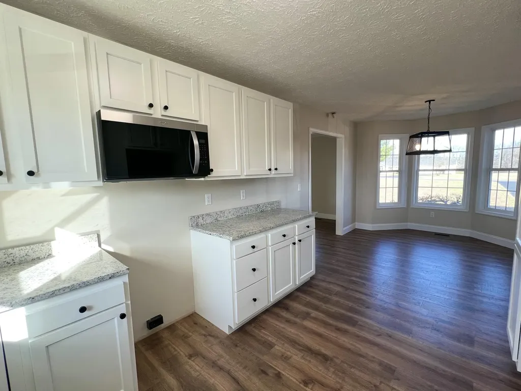 87 Justin Lane Russell Springs KY 42642