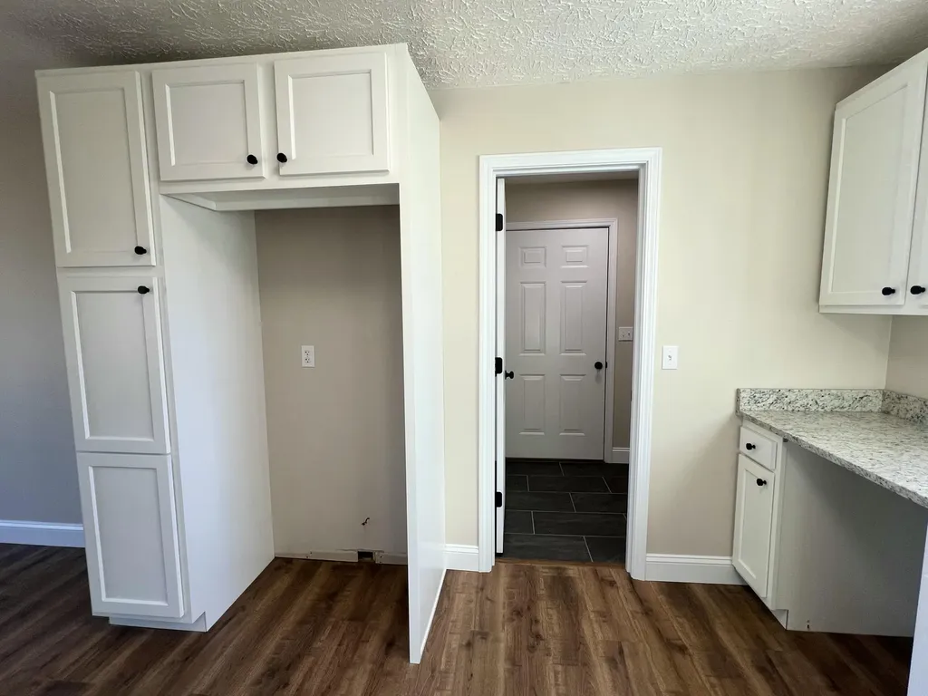 87 Justin Lane Russell Springs KY 42642