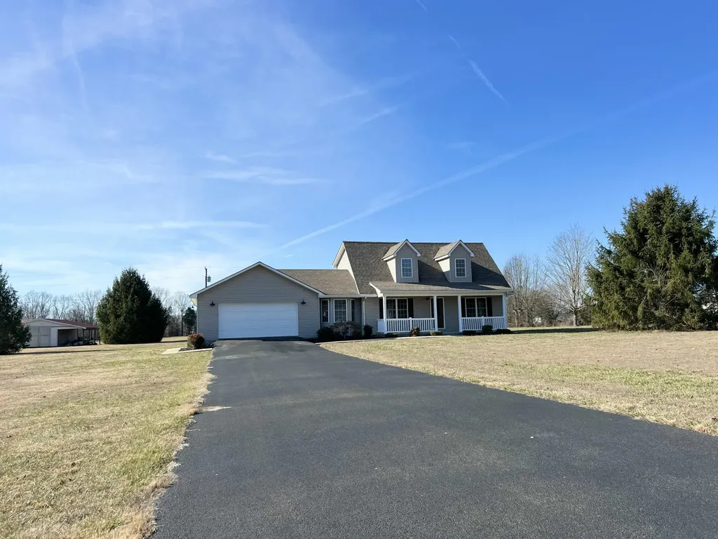 87 Justin Lane Russell Springs KY 42642