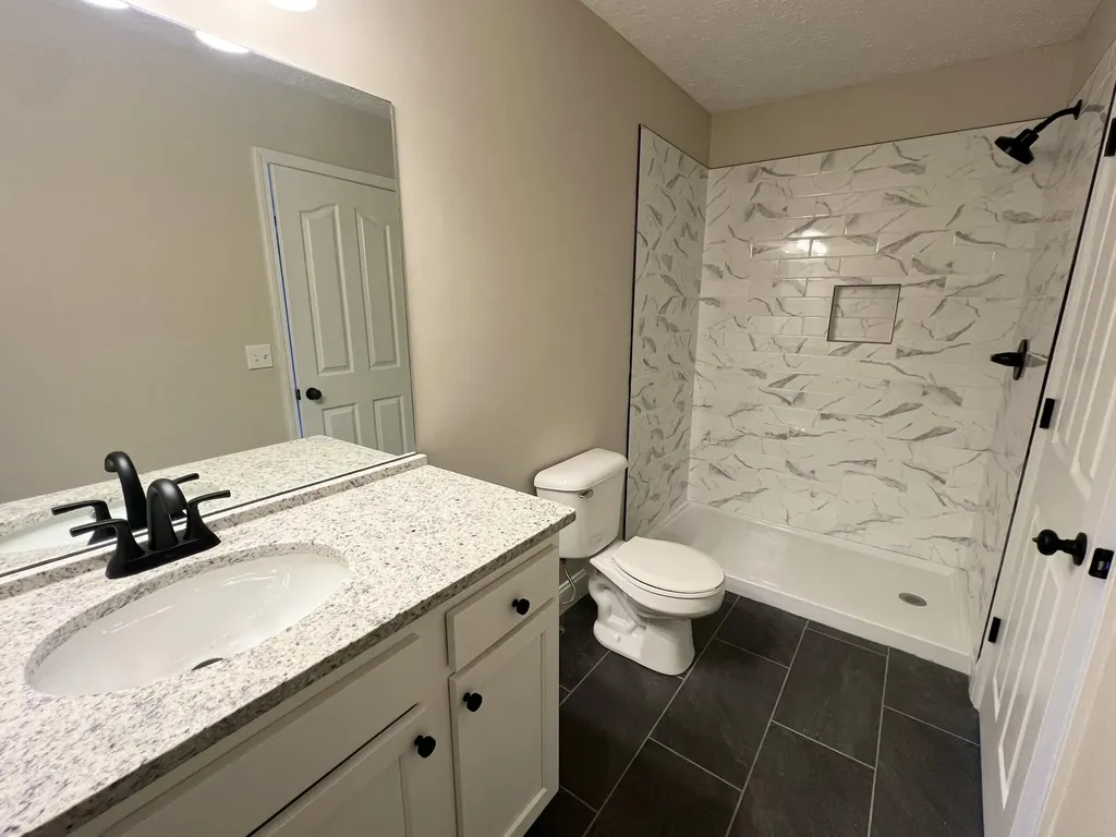 87 Justin Lane Russell Springs KY 42642