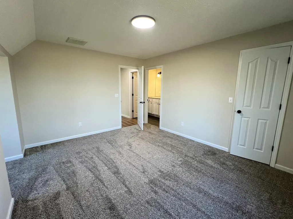 87 Justin Lane Russell Springs KY 42642