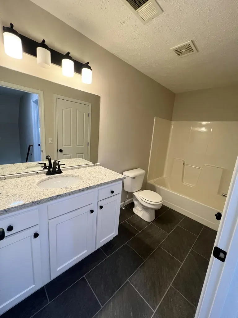 87 Justin Lane Russell Springs KY 42642