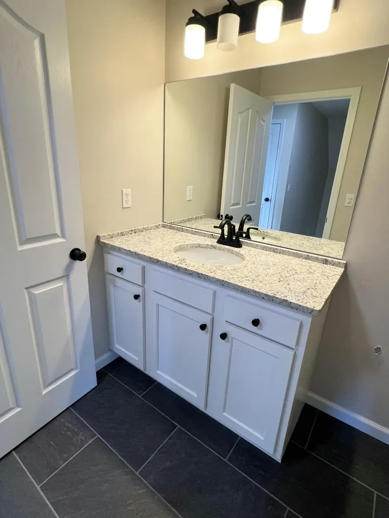 87 Justin Lane Russell Springs KY 42642