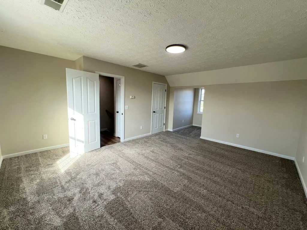 87 Justin Lane Russell Springs KY 42642