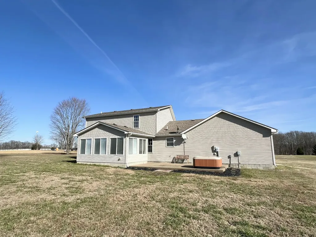 87 Justin Lane Russell Springs KY 42642