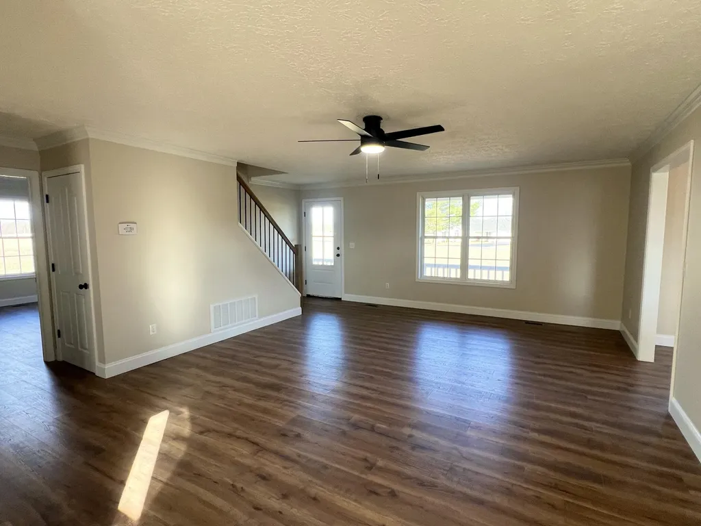 87 Justin Lane Russell Springs KY 42642