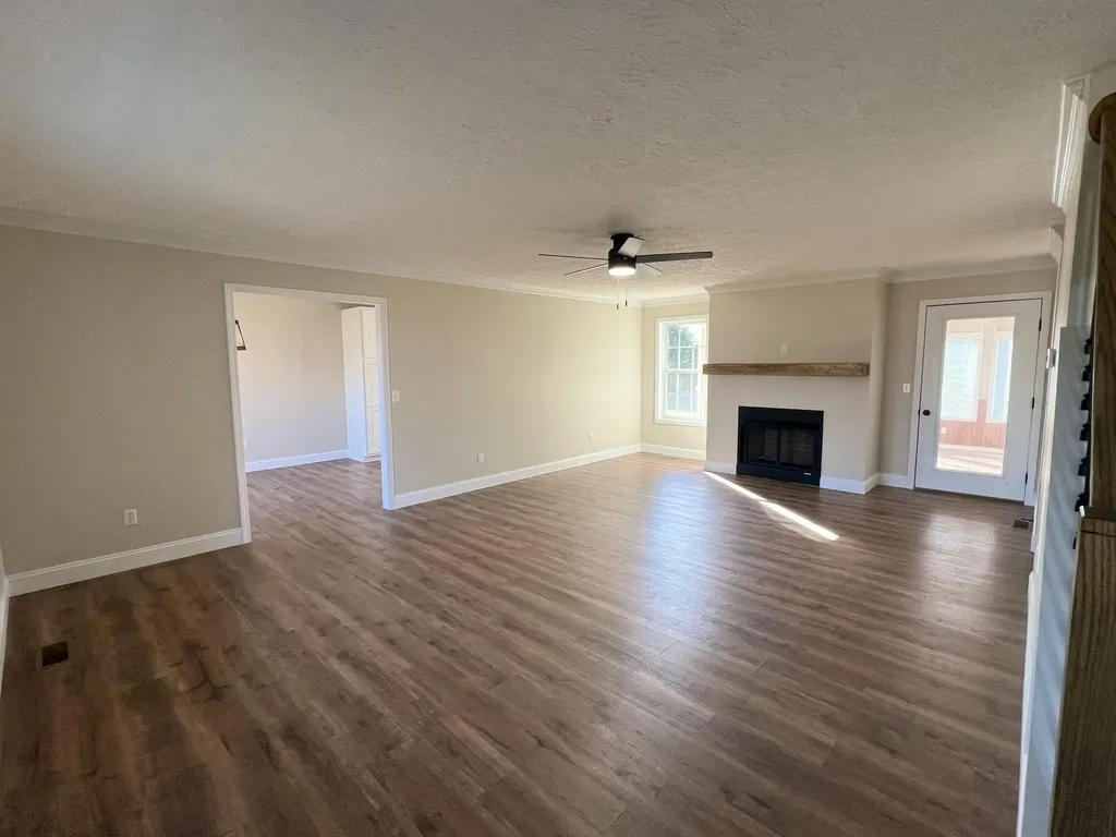87 Justin Lane Russell Springs KY 42642