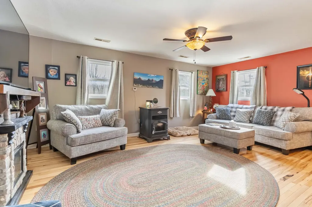 3280 Highway 635 Science Hill KY 42553
