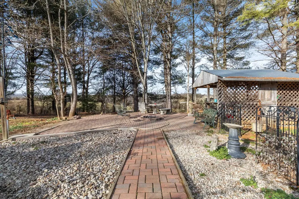 3280 Highway 635 Science Hill KY 42553