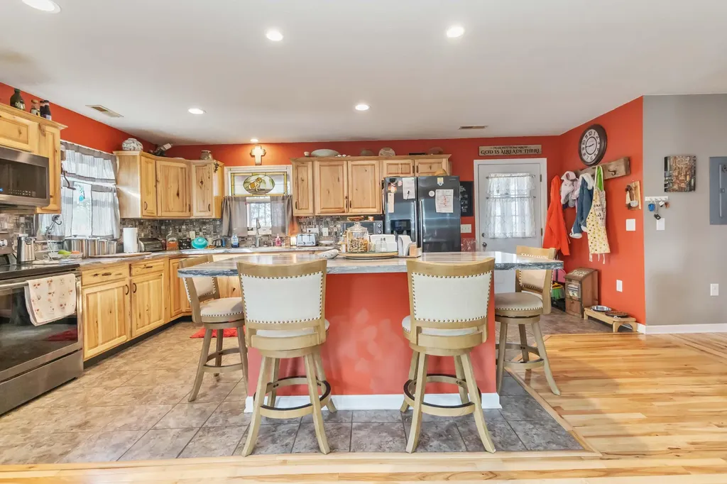 3280 Highway 635 Science Hill KY 42553