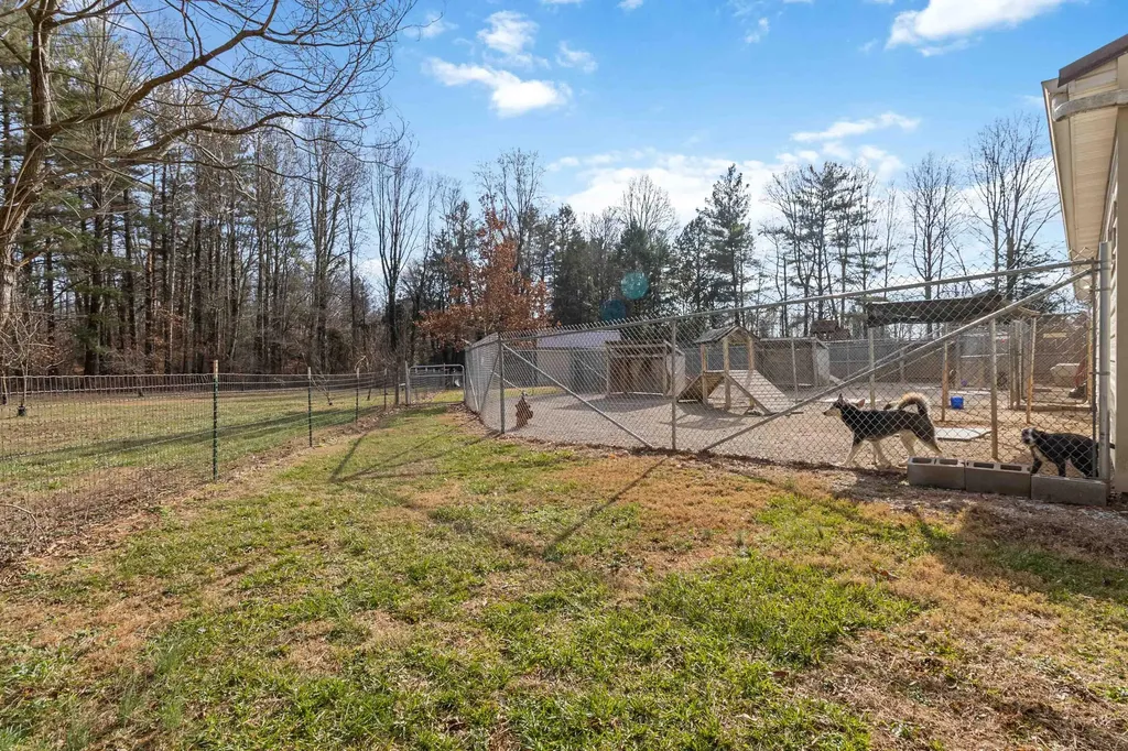 3280 Highway 635 Science Hill KY 42553