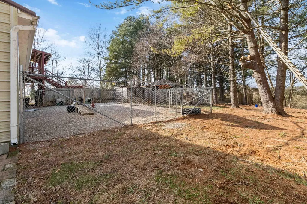 3280 Highway 635 Science Hill KY 42553