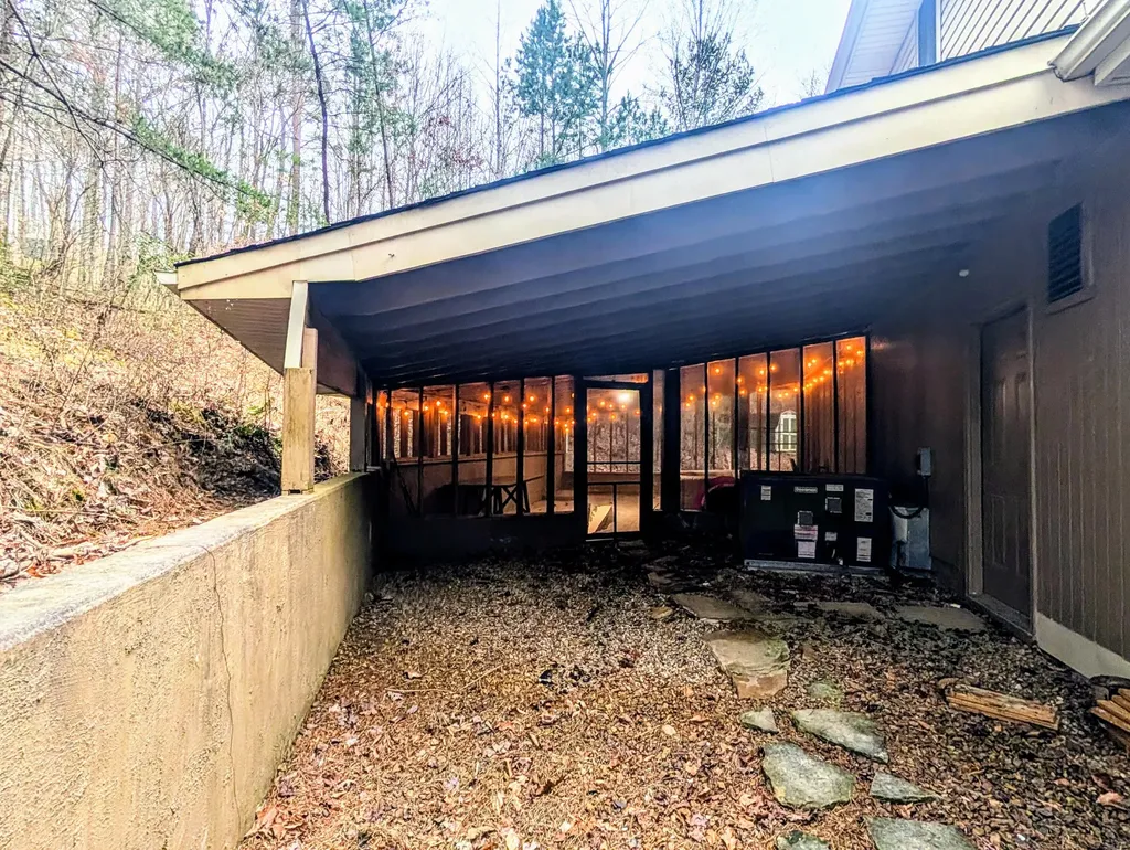 71 Renee Street Corbin KY 40701