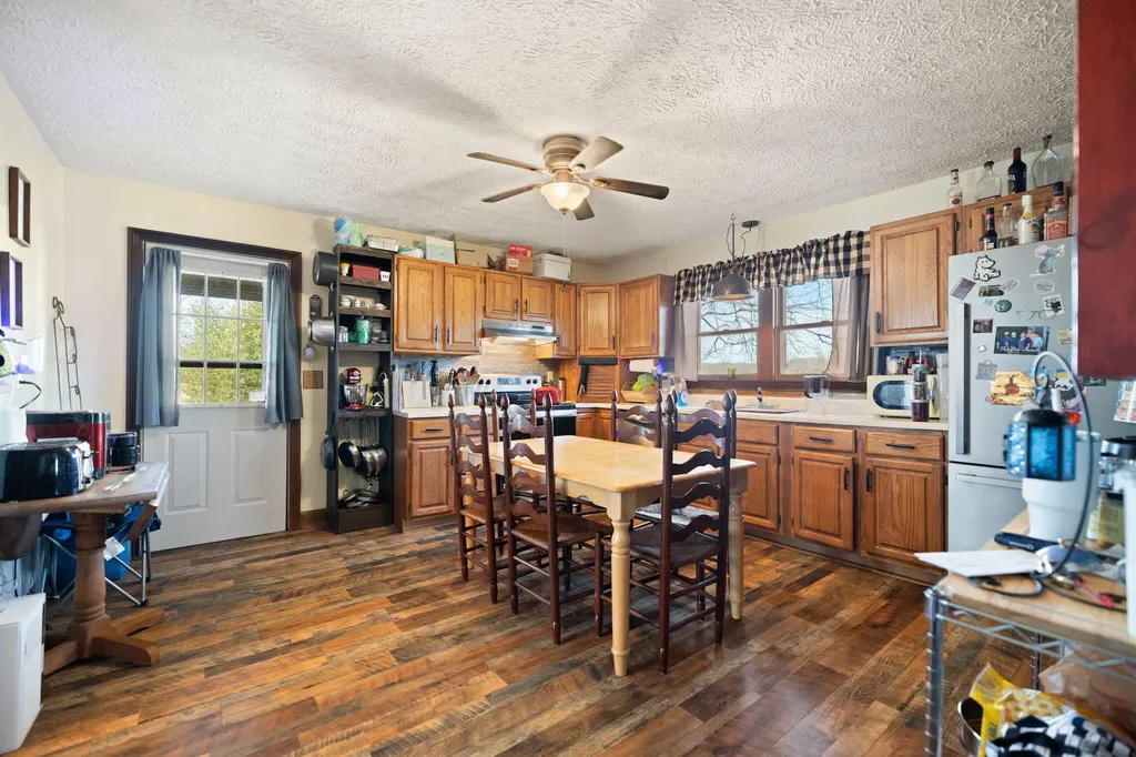 980 Old Midland Trail Salt Lick KY 40371