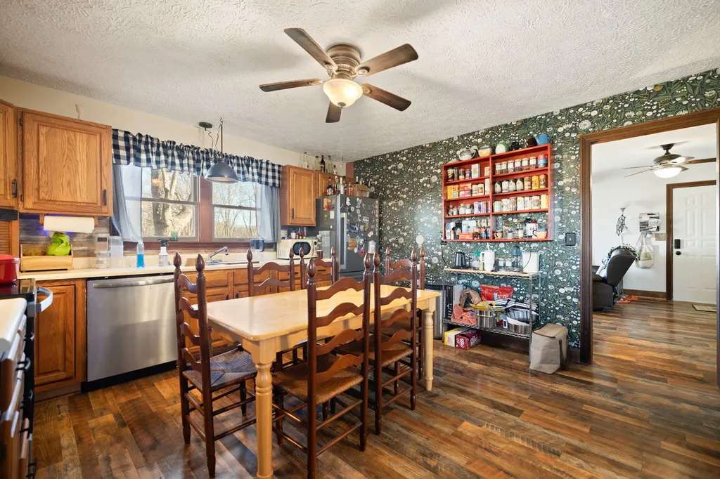 980 Old Midland Trail Salt Lick KY 40371