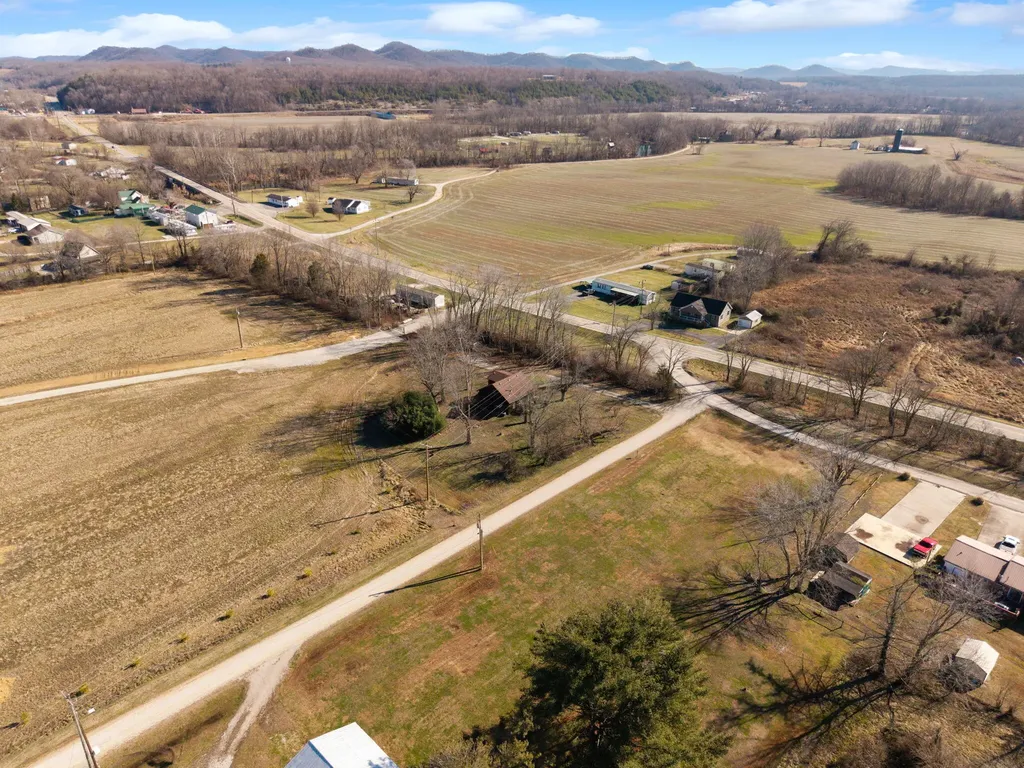 980 Old Midland Trail Salt Lick KY 40371