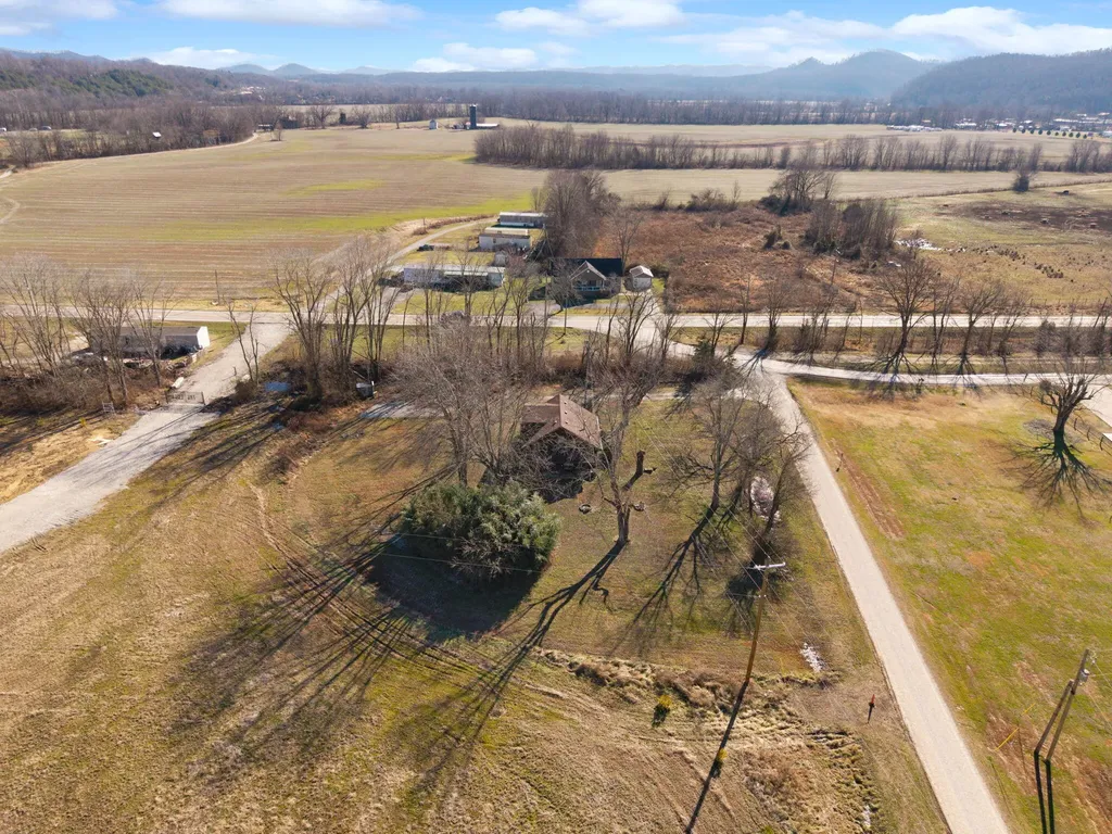 980 Old Midland Trail Salt Lick KY 40371