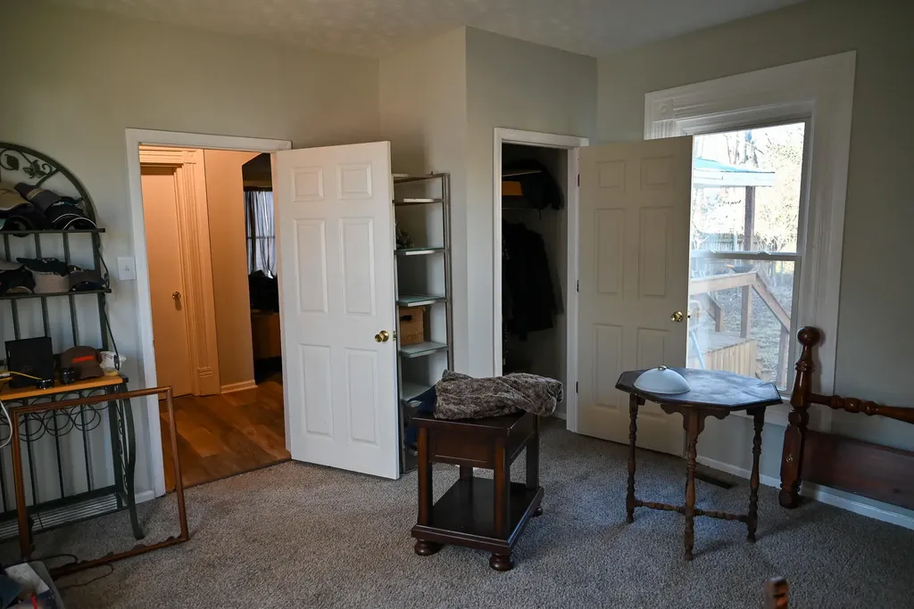 319 Lilleston Avenue Paris KY 40361