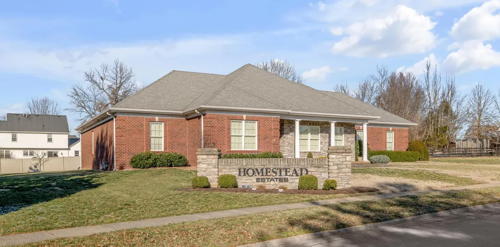 326 Foxtail Road Versailles KY 40383
