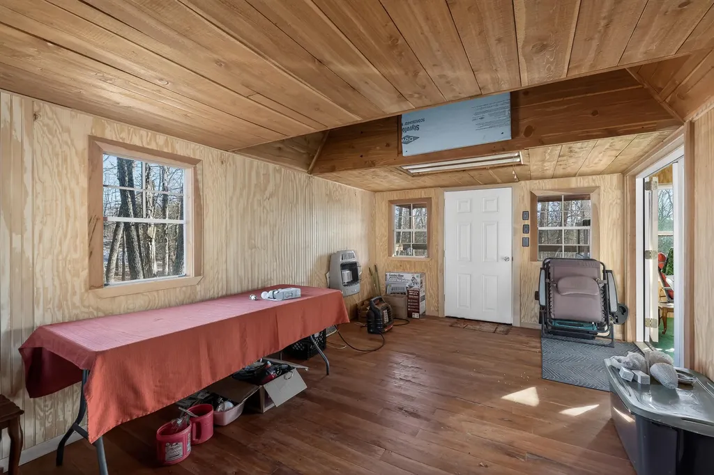 855 Ky-35 Sparta KY 41086