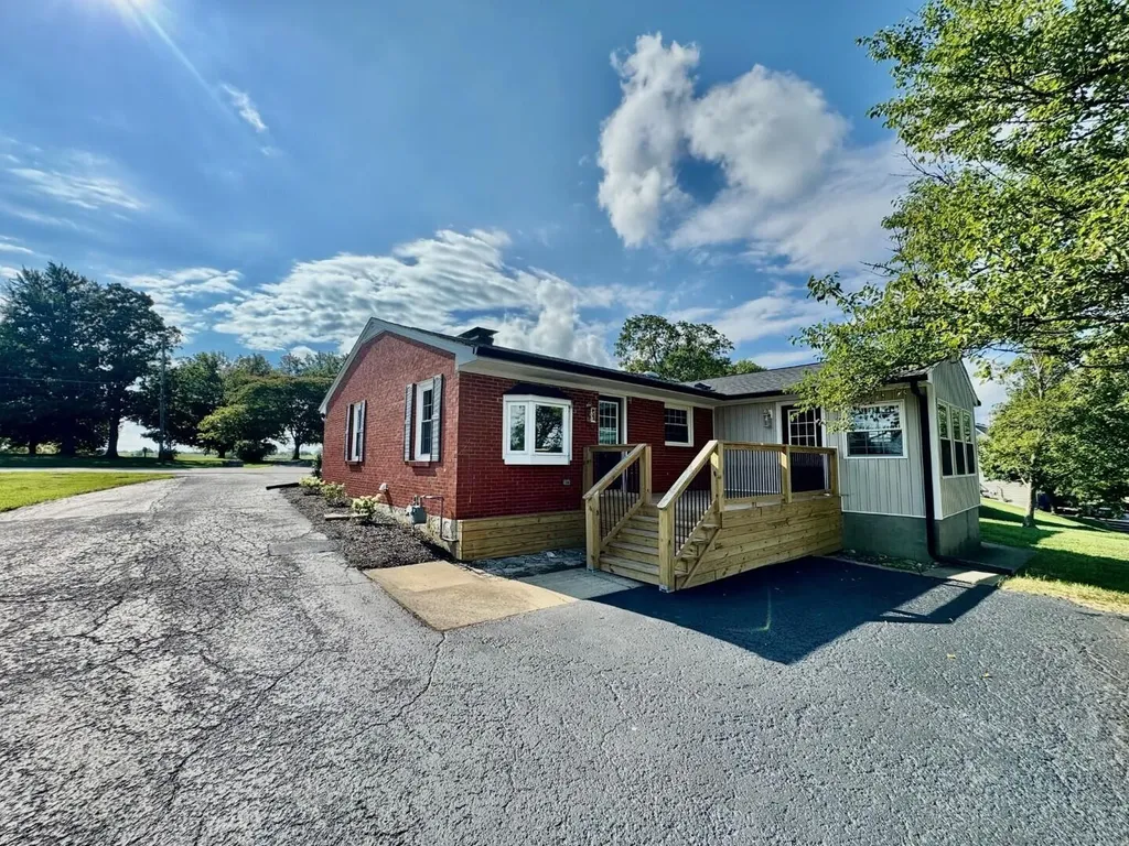 879 Lebanon Road Springfield KY 40069