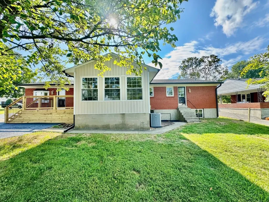 879 Lebanon Road Springfield KY 40069