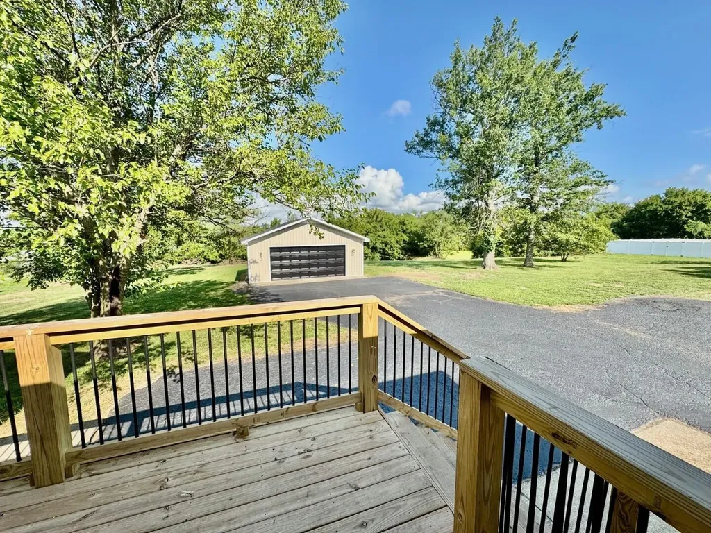 879 Lebanon Road Springfield KY 40069