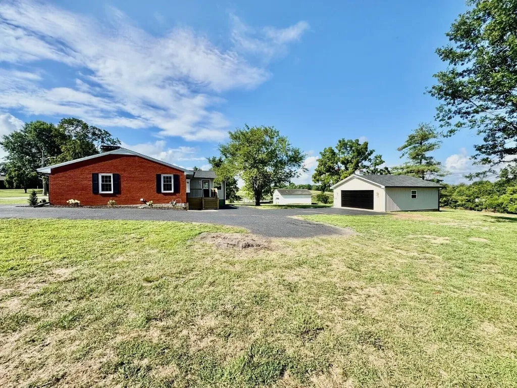 879 Lebanon Road Springfield KY 40069