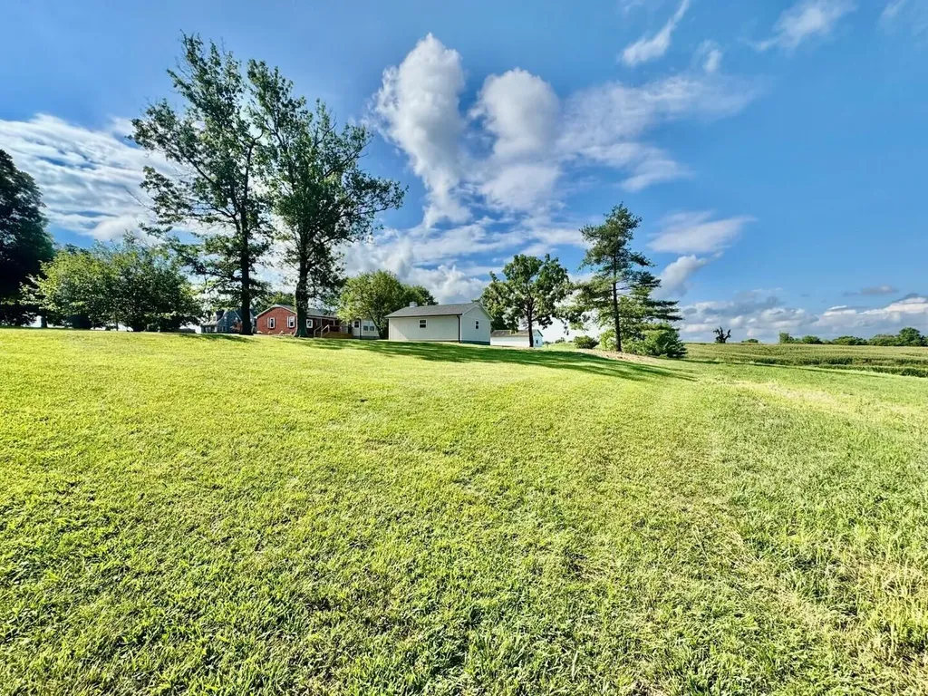 879 Lebanon Road Springfield KY 40069