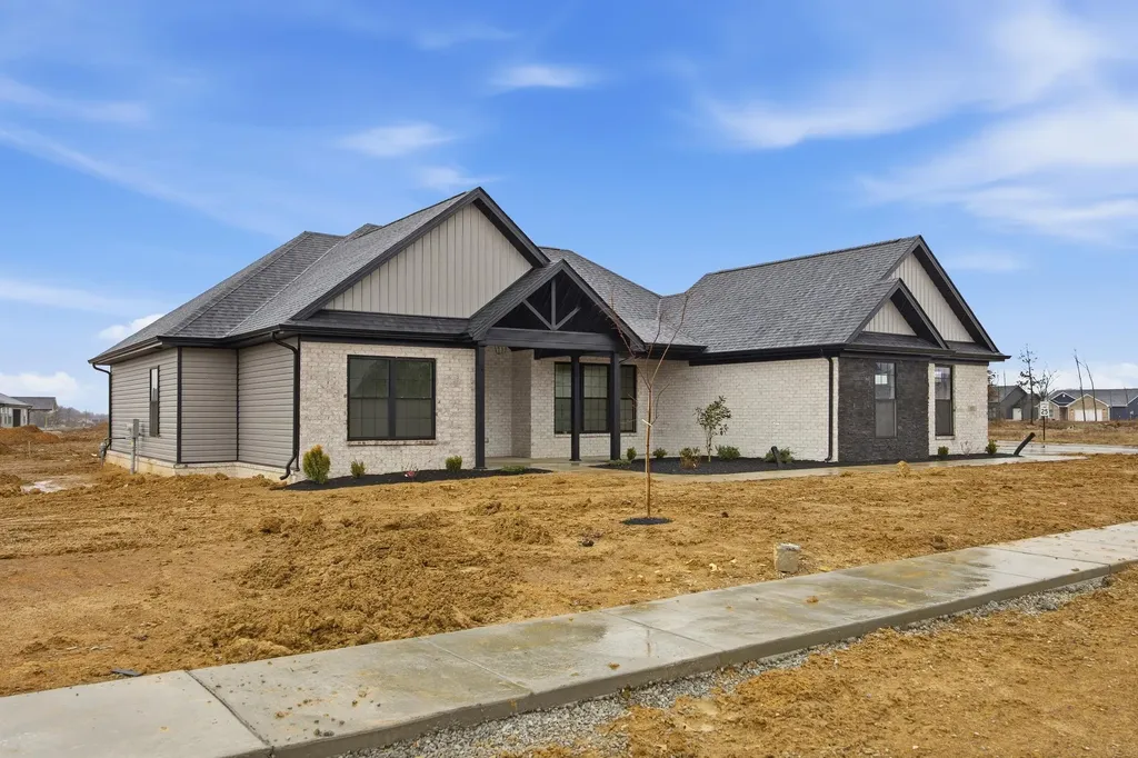 111 Choctaw Trail Richmond KY 40475