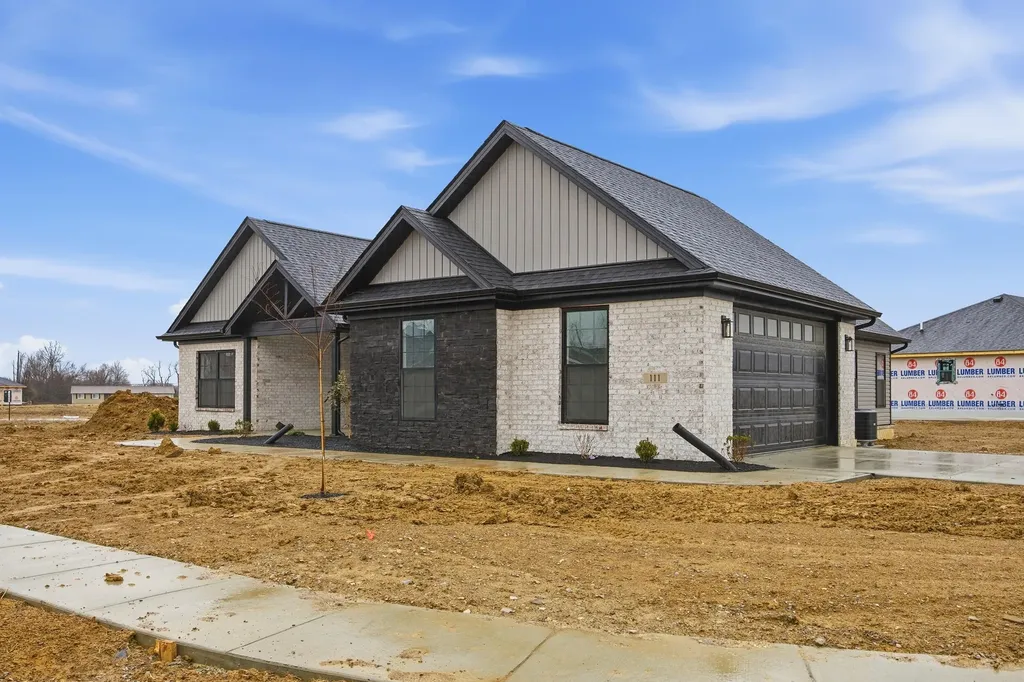 111 Choctaw Trail Richmond KY 40475