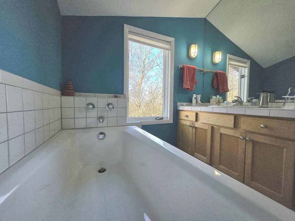 1028 Pin Oak Drive Frankfort KY 40601