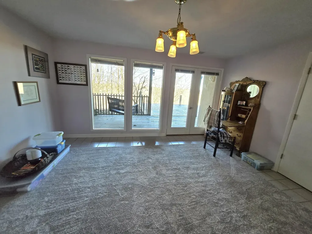 1028 Pin Oak Drive Frankfort KY 40601